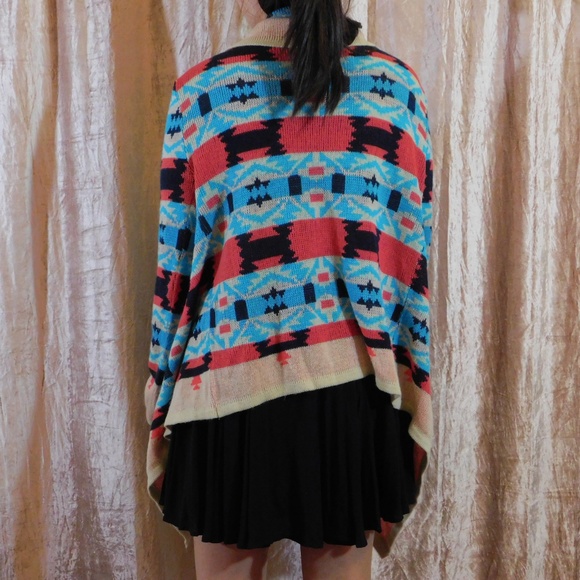 Patterned High-Low Cardigan - Picture 2 of 4